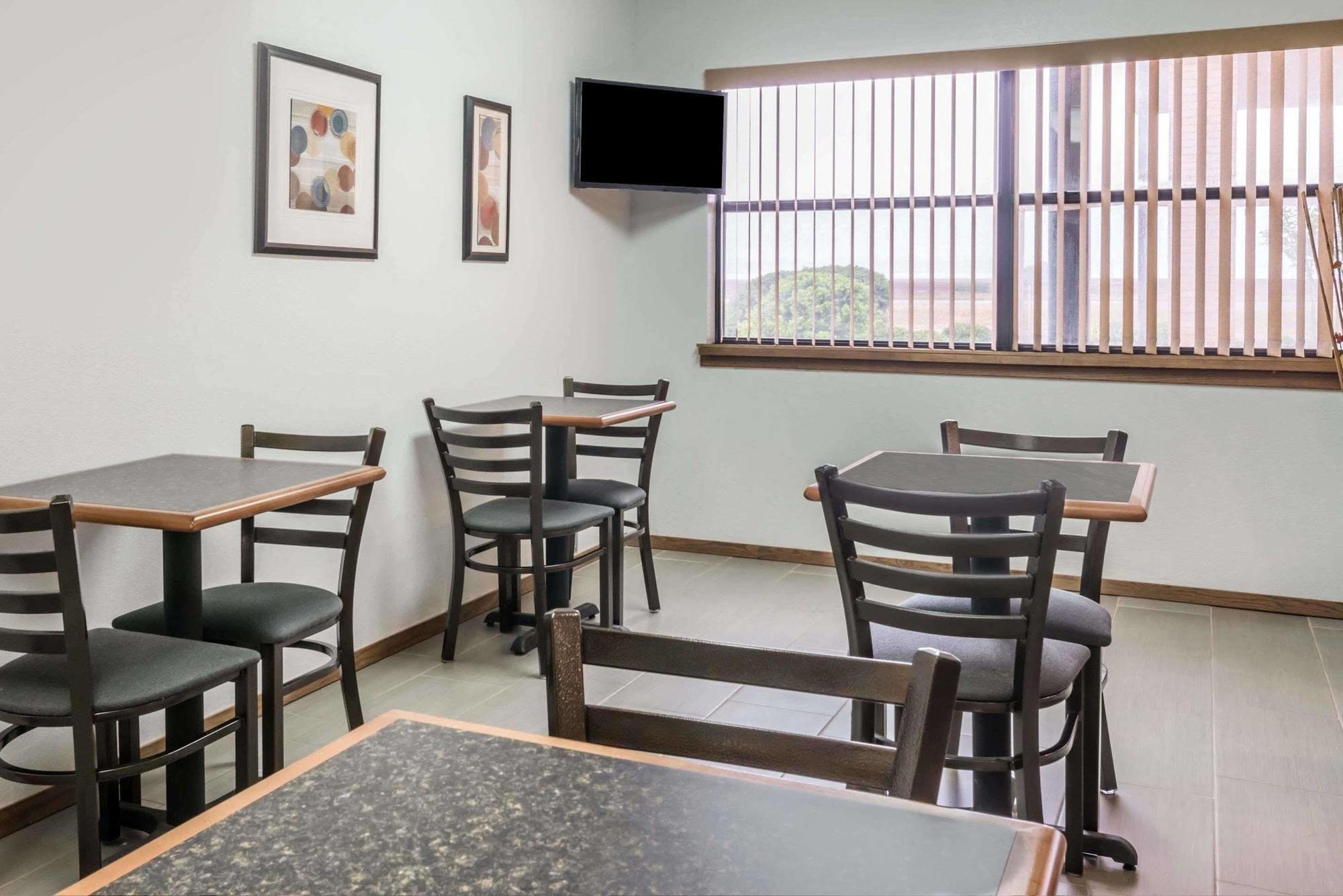 Knights Inn - Slaton Dış mekan fotoğraf